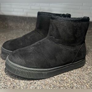 Cat & Jack Black Arlo Boots, 10c